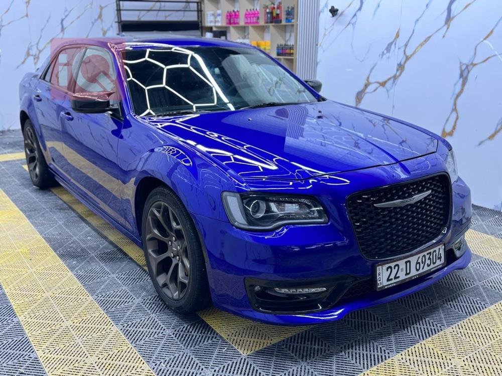 کرایسلەر 300